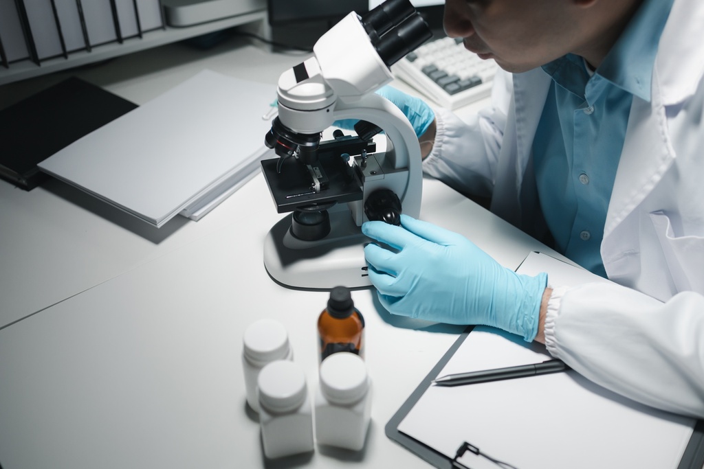 BLIV 2.0 Reporter: CMV-Luciferase-EF1a-copGFP Lentivector Plasmid   